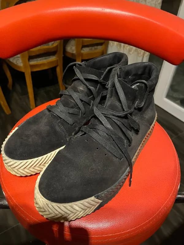 Adidas x Alexander Wang — Тбилиси — 85 $