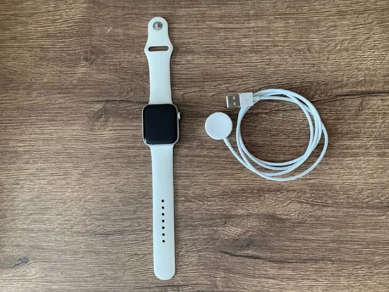 Apple Watch 5 44 в идеальном состоянии, все работает, не вскрывались, 600 лари — Тбилиси — 600 ₾