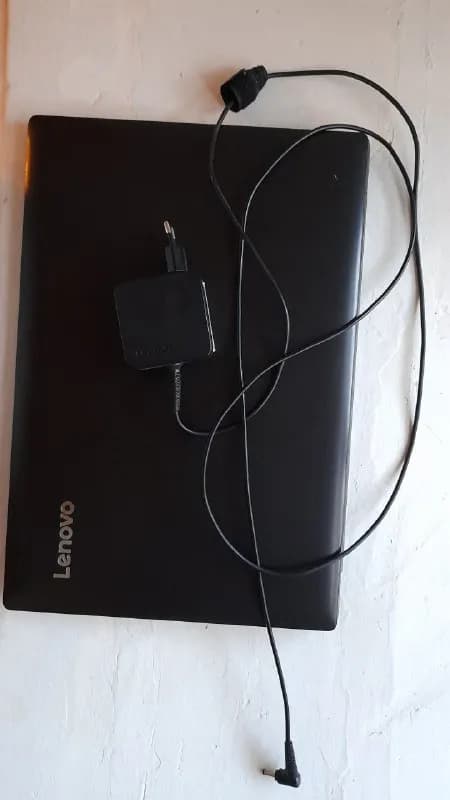Lenovo IdeaPad 330-15AST подходит серфить интернет или что-то печатать, игры не пойдут, можно школьн — Тбилиси — 850 ₾