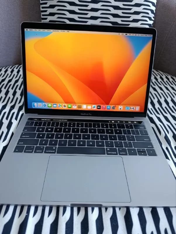 MacBook Pro 13.3 дюймов TouchBar (2017) — Батуми — 1 000 ₾