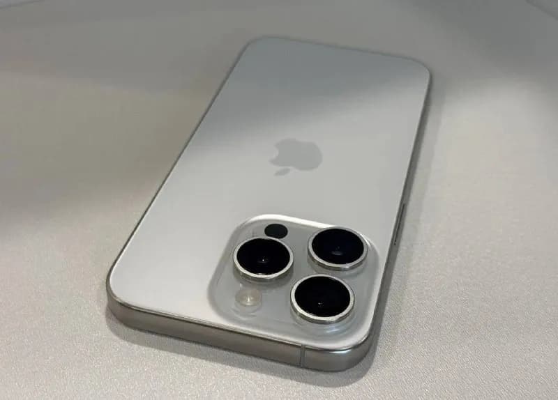 IPhone 15 Pro (128) в идеальном состоянии, айфон без царапин, акб 81% не ремонтировался, в комплекте — Батуми — 1 450 ₾