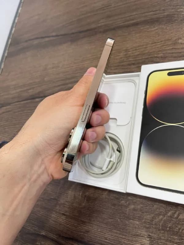 iPhone 14 pro — Батуми — 400 $