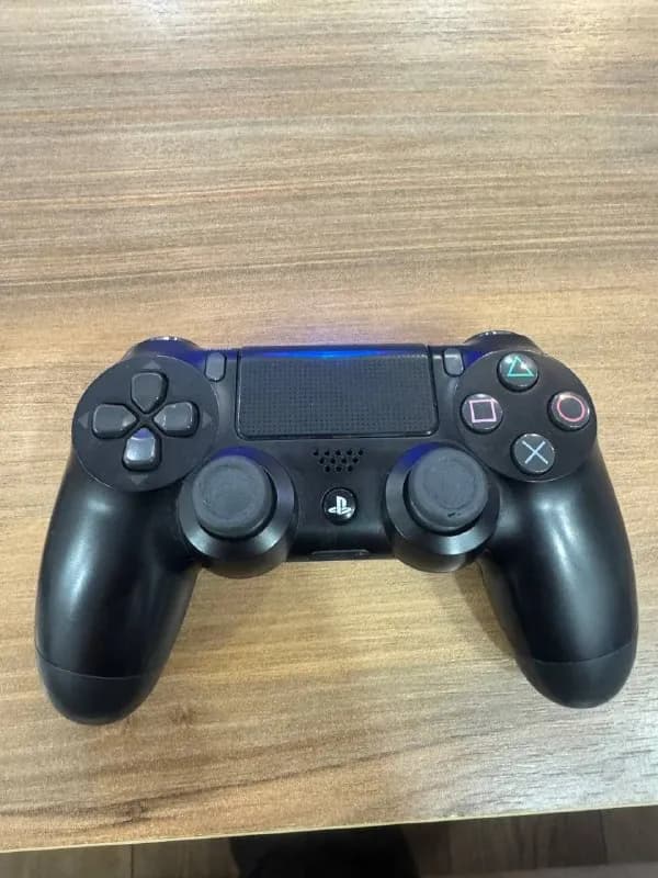 ps4 original joistiki 70ლ — Батуми
