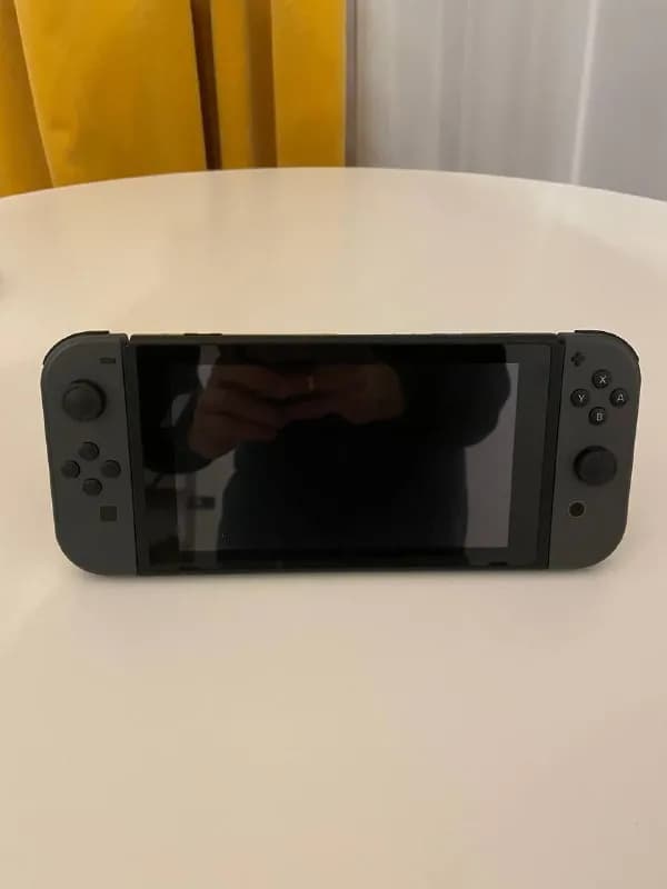 Nintendo Switch v.2, в хорошем состоянии. — Тбилиси — 550 ₾