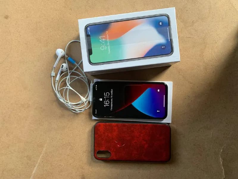 X iphone — Тбилиси — 900 ₾