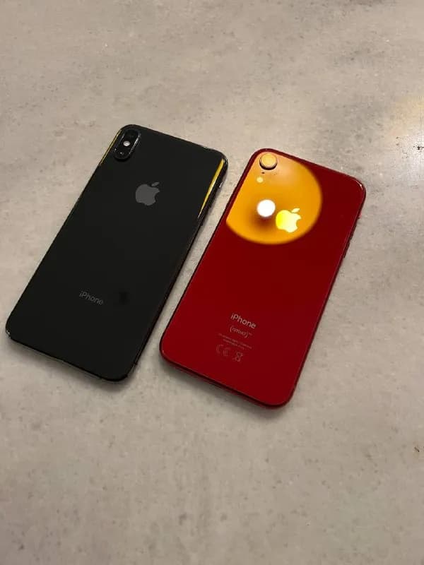 iPhone XS макс отдам за 700 лари тому кто заберет сегодня. Все работает! — Тбилиси — 700 ₾