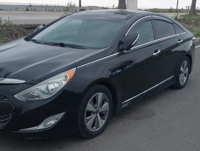 Hyundai Sonata hybrid limited 2012 года автомобиль полностью укомплектованый состояние автомобиля хо — Тбилиси