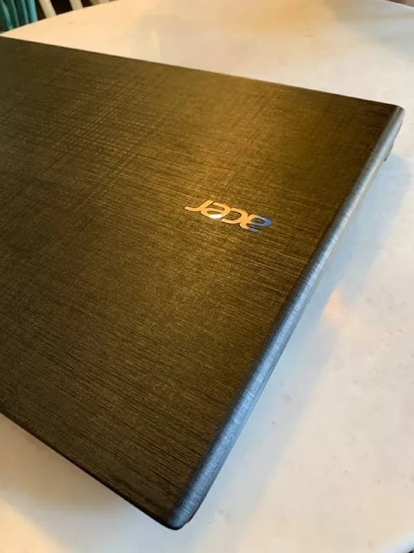 Acer Aspire E5-573G в хорошем состоянии. С отличными характеристиками. — Тбилиси — 1 100 ₾