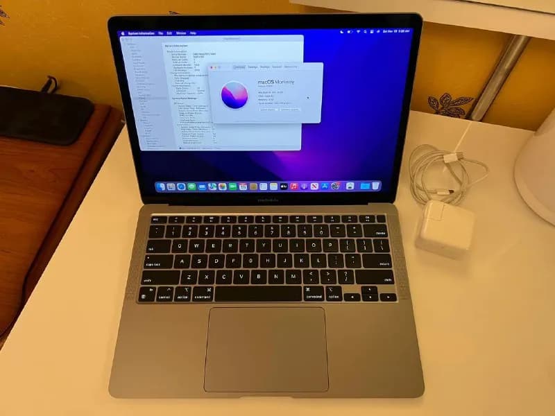 MacBook Air M1 8/256 — Тбилиси — 2 400 ₾