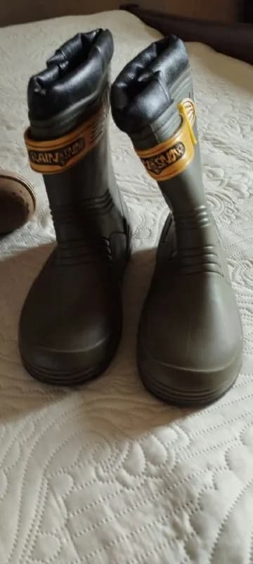 Utiplyoni razmer 33 pradam za 15 lari — Тбилиси — 15 ₾