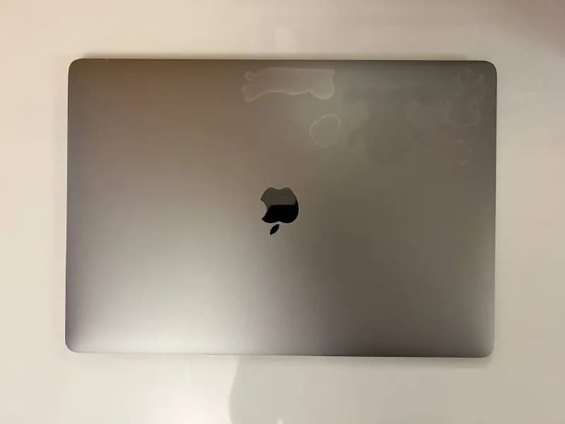 MacBook Pro 2019 15.4 — Тбилиси — 3 000 ₾
