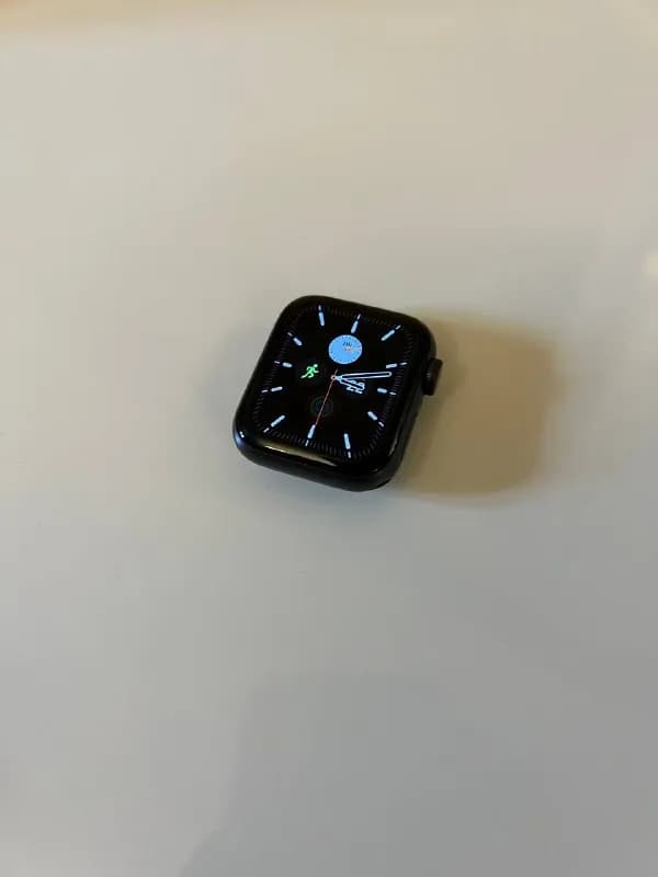 Apple Watch: — Тбилиси — 480 ₾