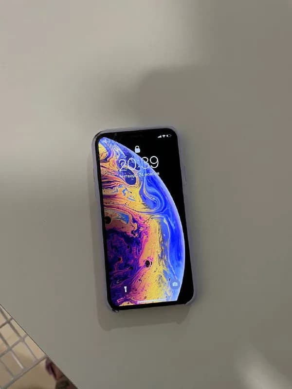 iPhone Xs 64g изрядно упал, но все работает, так не пострадал любые проверки — Тбилиси — 500 ₾