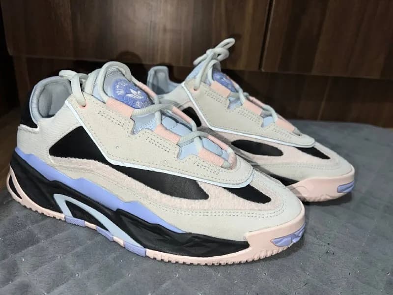 Adidas Niteball с рефлективными вставками — Тбилиси — 100 ₾