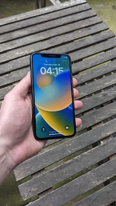 iPhone X 256gb, чёрный цвет в отличном состоянии, не работает фейс айди, новая батарея — Тбилиси — 300 ₾