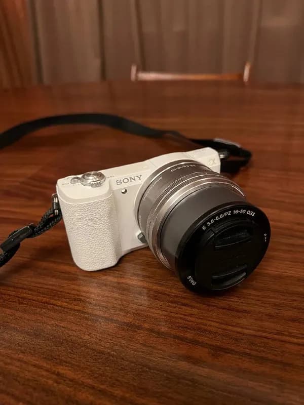 Sony a5100. — Тбилиси — 1 100 ₾