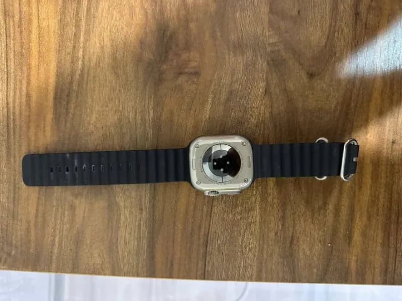 Apple Watch Ultra с зарядкой 700лар [телефон] батуми — Батуми — 700 ₾
