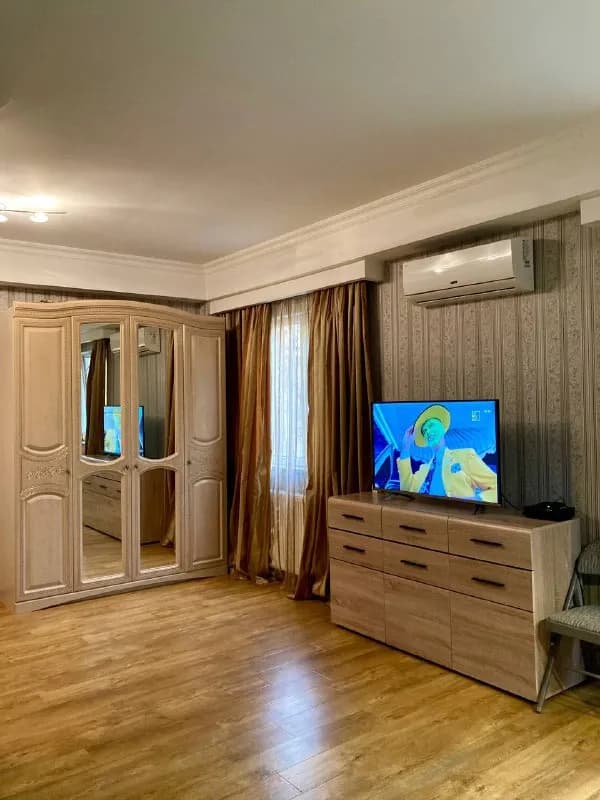 45 кв.м, 4 этаж, балкон — Тбилиси — 800 $