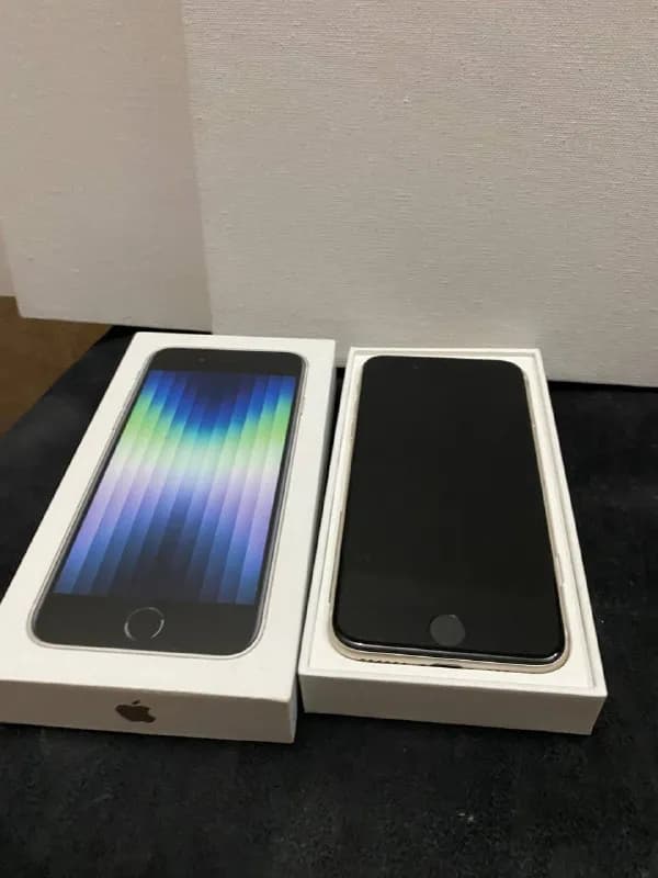 iPhone se2022 64 white, идеальное состояние, почти не пользовались, новый телефон. 999 лари — Тбилиси — 999 ₾
