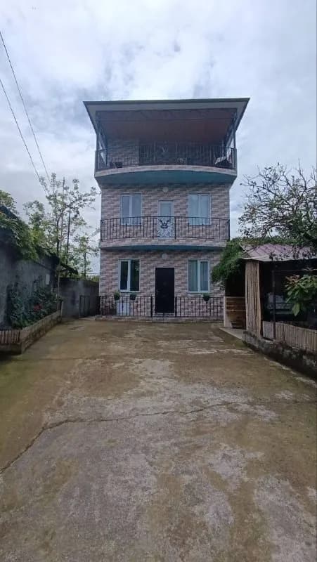 2-й тупик 1-й улицы, 15 — Батуми — 1 500 $
