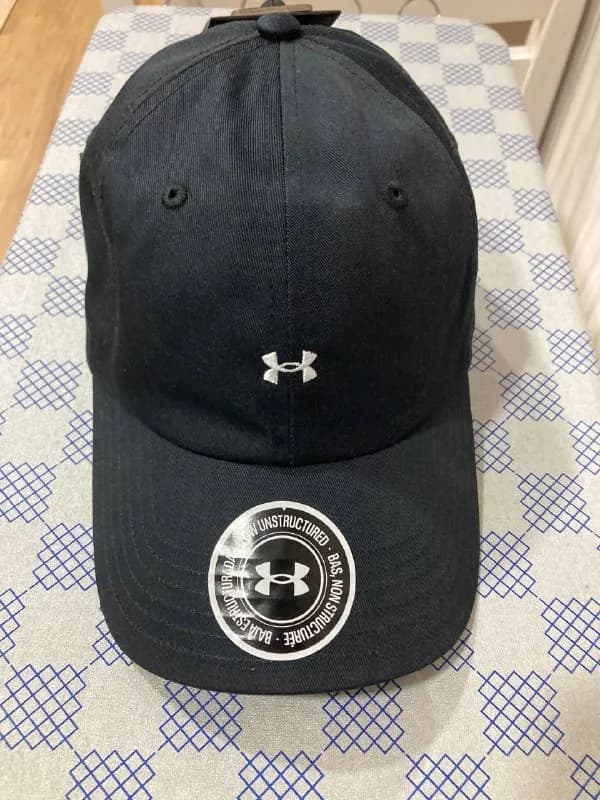 Under Armour. Куплена сегодня в Top Sport за 77 лари, отдам за 60. Все чеки и бирки на месте, но маг — Батуми — 77 ₾