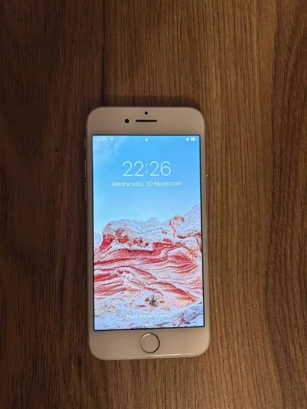 iPhone 7 — Тбилиси — 250 ₾