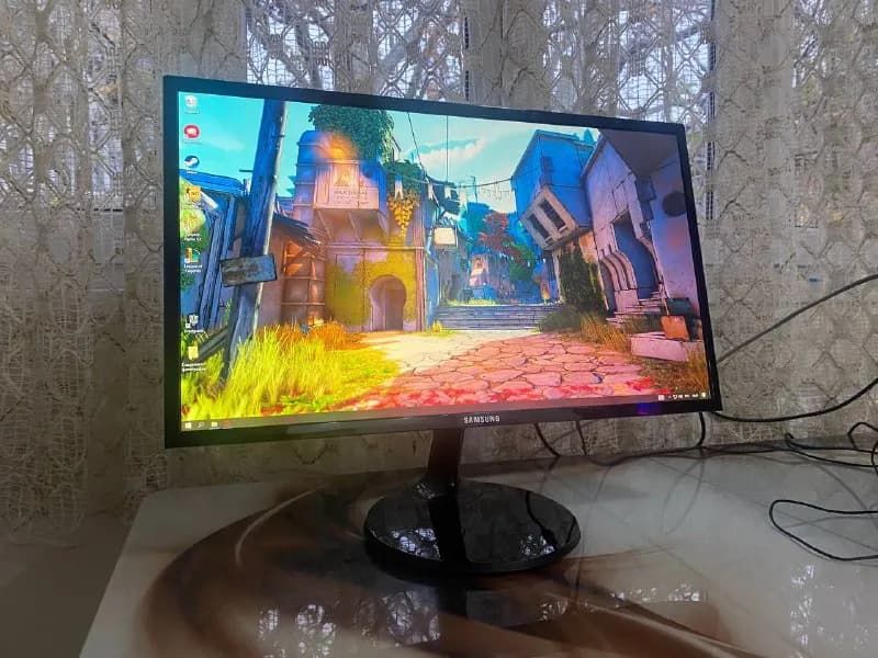 24 дюйма SAMSUNG со всеми проводами HDMI разьем. 420gel — Тбилиси — 420 ₾
