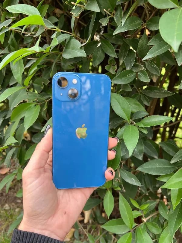 iPhone 13 256gb, состояние новый, 2 раза заряжался, цена 2315 Лари! 🚀 — Тбилиси — 2 315 ₾