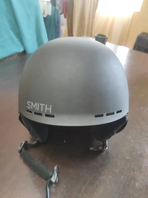 Smith helmet, почти новый, 3 раз использовал только. — Тбилиси