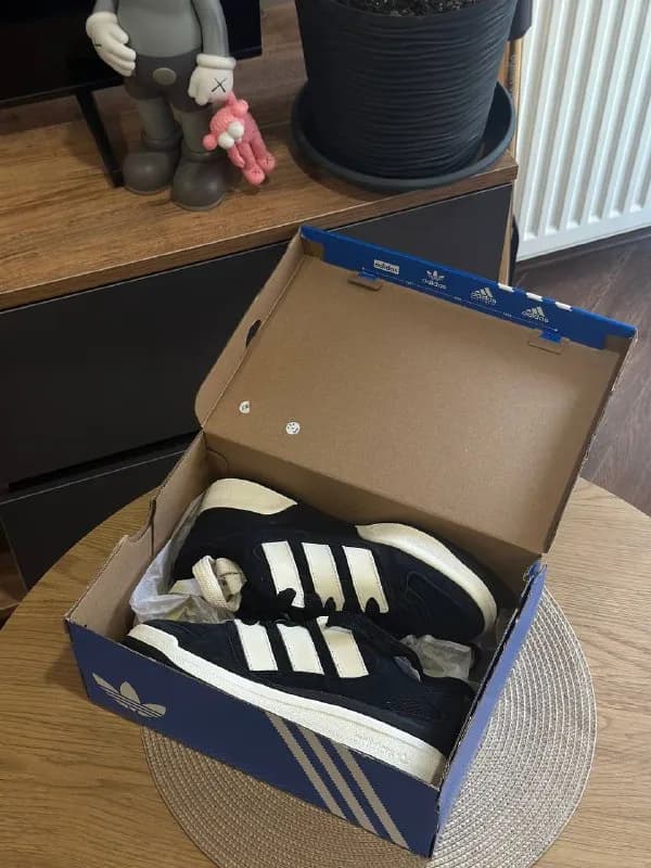 Adidas Original — Батуми — 200 ₾