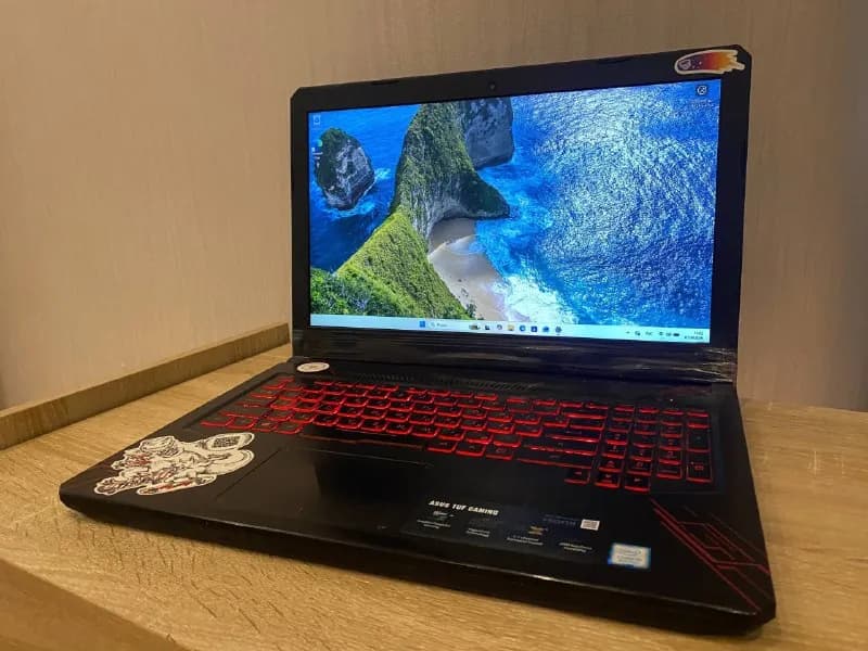 ASUS TUF Gaming FX504G / i5-8300H / GTX 1050 2GB / SSD 480GB — Тбилиси — 400 ₾