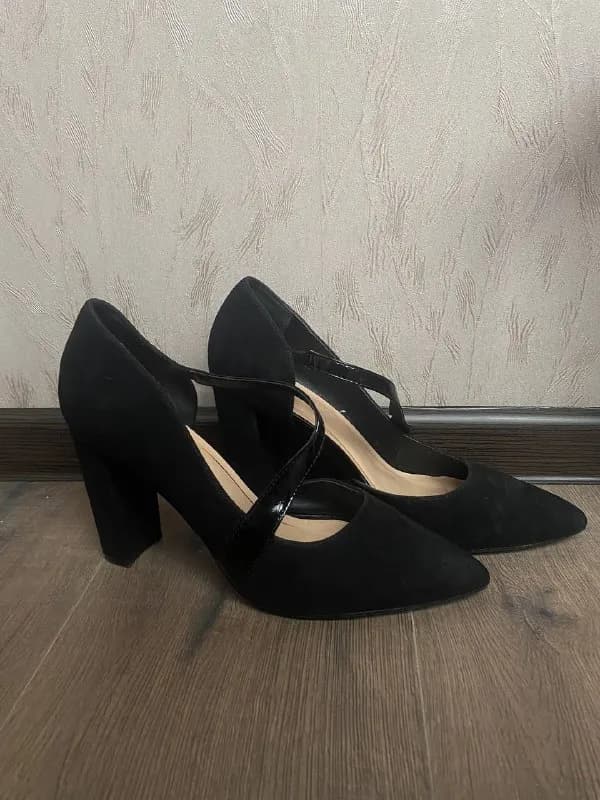 1. каблуки новые 39р.- 30 ₾ — Тбилиси — 30 ₾