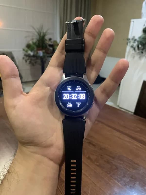 smart-watch «Samsung Galaxy S3 Frontier». 450 лари, возможен торг или обмен на apple watch от series — Тбилиси — 450 ₾