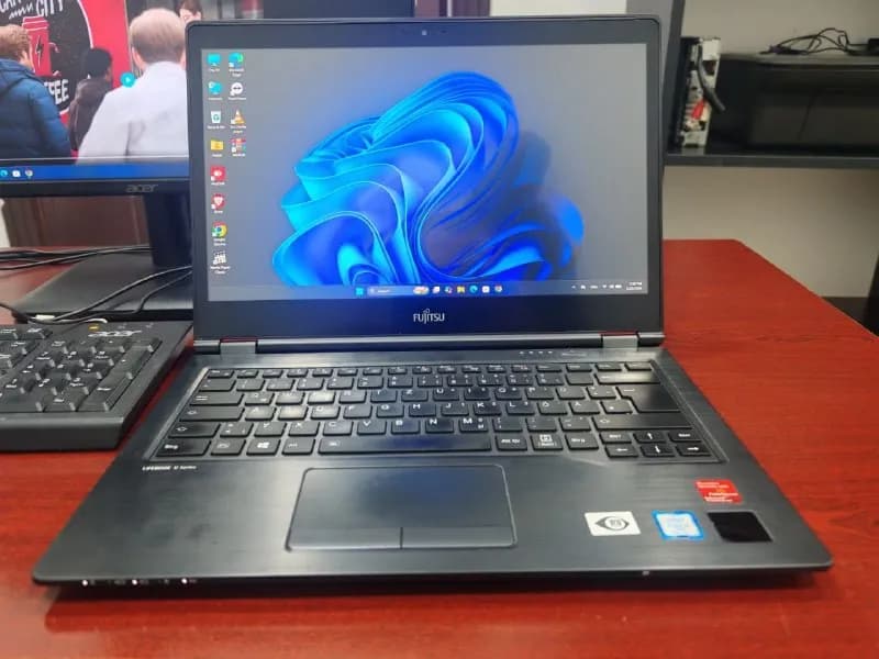 Fujitsu lifebook u749 GPU Intel core I[телефон]», 1,60GHz, RAM 8gb, Ssd NVMe M.2 256gb, LCD full HD t — Батуми — 600 ₾