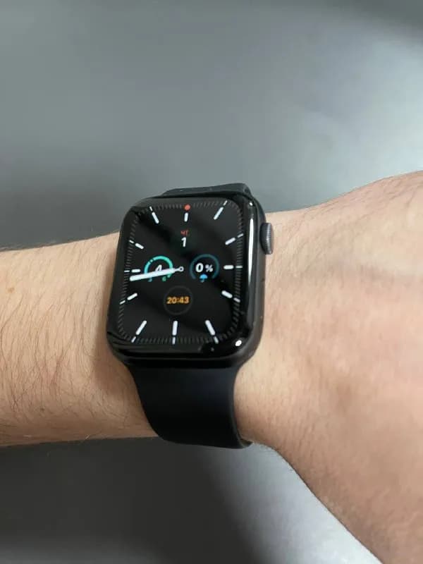 Apple Watch 6 44 mm. Идеальное состояние. 600 лари — Тбилиси — 600 ₾