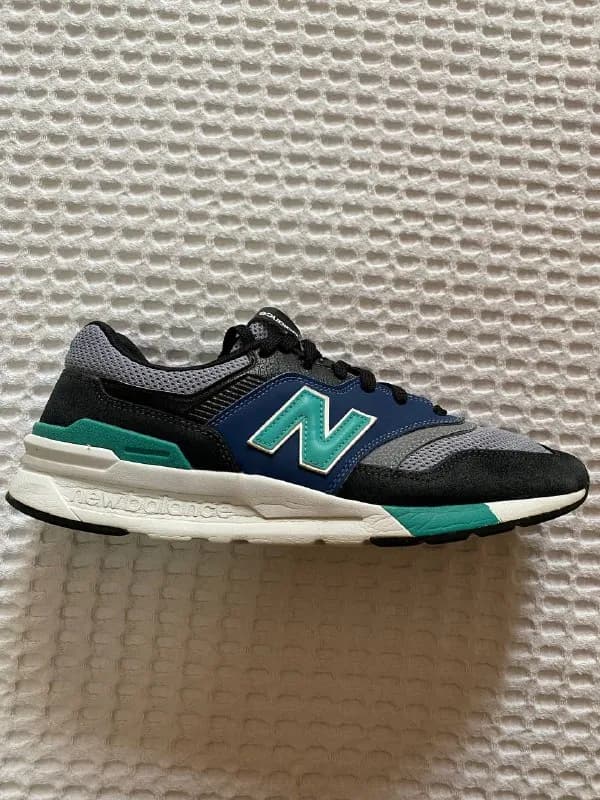New Balance. Носились мало. Оригинал, в хорошем состоянии. 150 лари — Тбилиси — 150 ₾