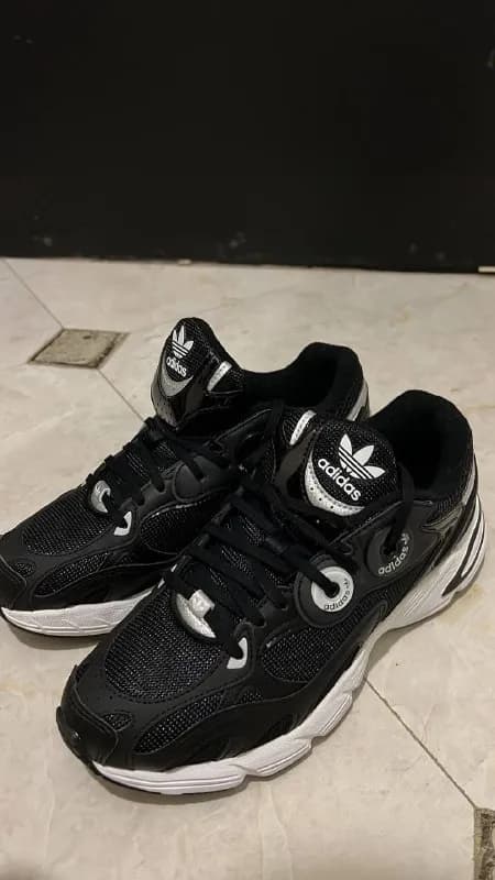 adidas. Новые, us 8 (38) — Тбилиси — 200 ₾