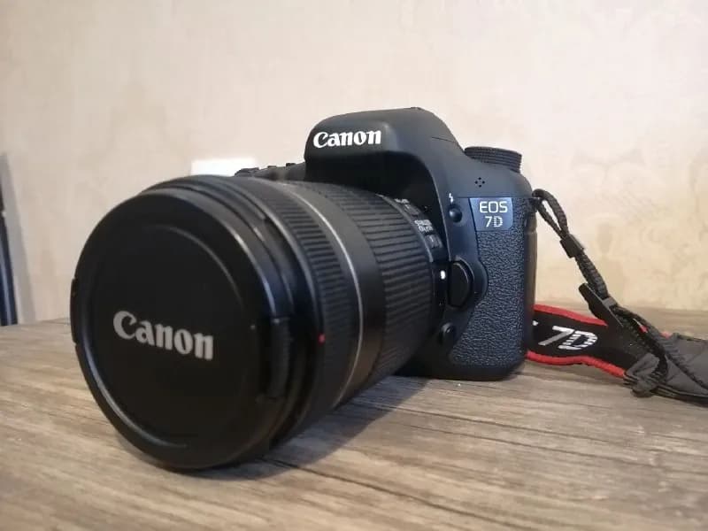 Canon 7d в комплекте: — Тбилиси — 1 200 ₾