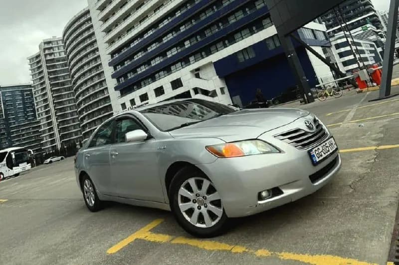 Toyota Camry HYBRID — Батуми — 4 700 $