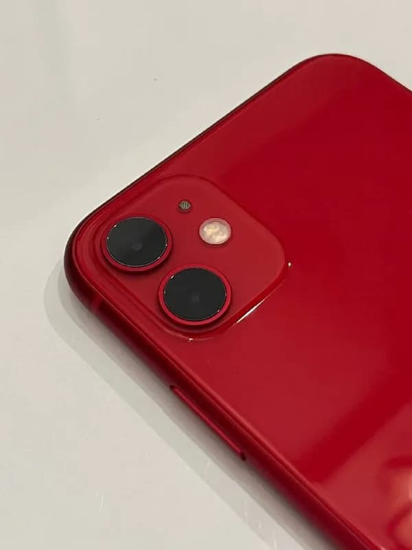 iPhone 11 Red 128 GB за 1200 лари (без торга) — Тбилиси — 1 200 ₾