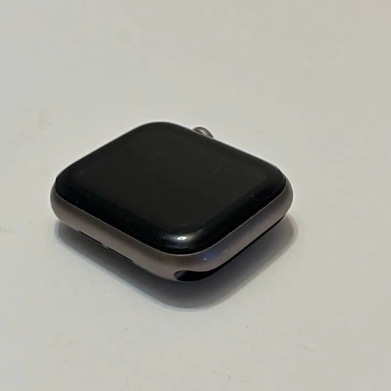 Apple watch SE 44 mm space gray alu black sport band (2020) — Тбилиси — 800 ₾
