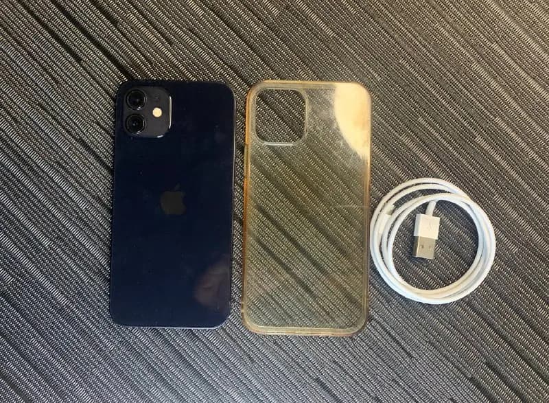 iPhone 12 64 гб — Тбилиси — 1 400 ₾