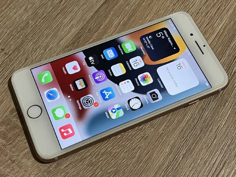 iPhone 8 Plus Rose Gold, 64 Gb (номер модели MQ8N2RU/A) — Тбилиси — 550 ₾