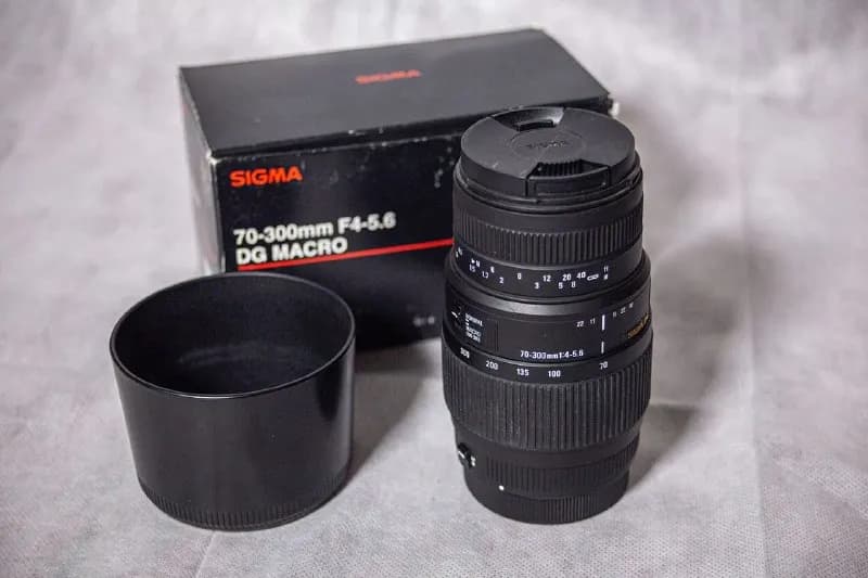 Sigma 70-300mm f/4-5.6 DG Macro EF Canon — Тбилиси — 500 ₾