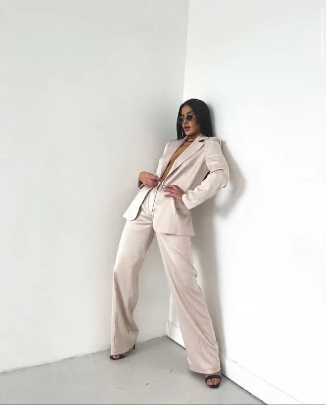 TÁTI Clothes, размер S, 🏷️цена 100₾ — Батуми — 100 ₾