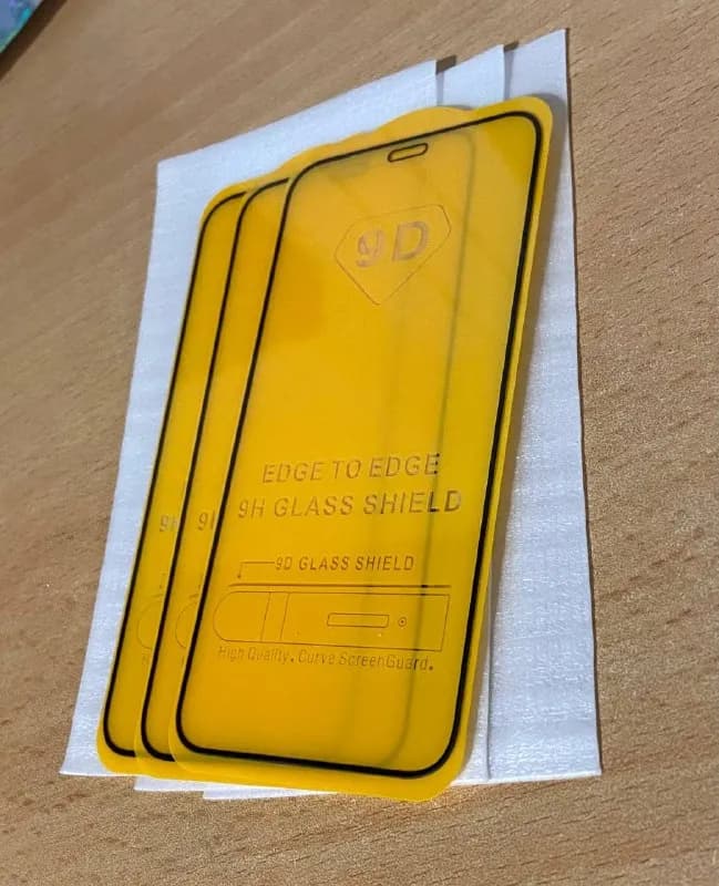iPhone 12/12 Pro. — Батуми — 8 ₾