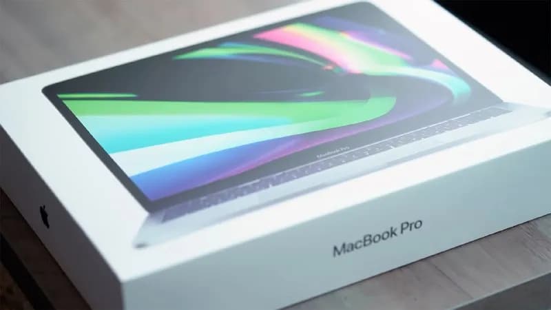 2022 MacBook Pro M2 13inch 16/512Gb — 5300 лари — Тбилиси — 5 300 ₾