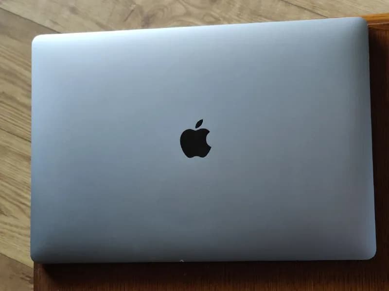 Macbook pro 2019 15 — Тбилиси — 2 300 ₾