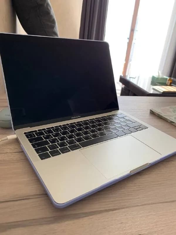 MacBook Pro 13’ 2017 — Тбилиси — 1800 ₾