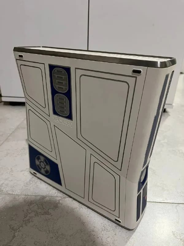 Xbox 360 star wars limited edition 320gb (без геймпада) в комплекте с блоком питания 250 лари, plays — Батуми — 250 ₾